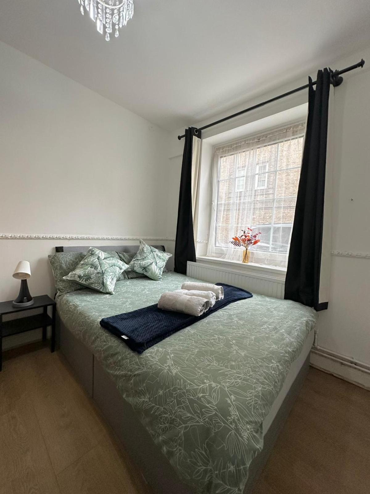 2 Bedroom Flat, 2 Minutes Walk To Bethnalgreen Station, Central לונדון מראה חיצוני תמונה